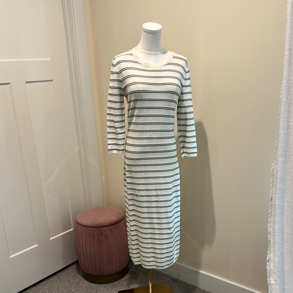 Theory Blue and White Long Sleeve Sheath Dress